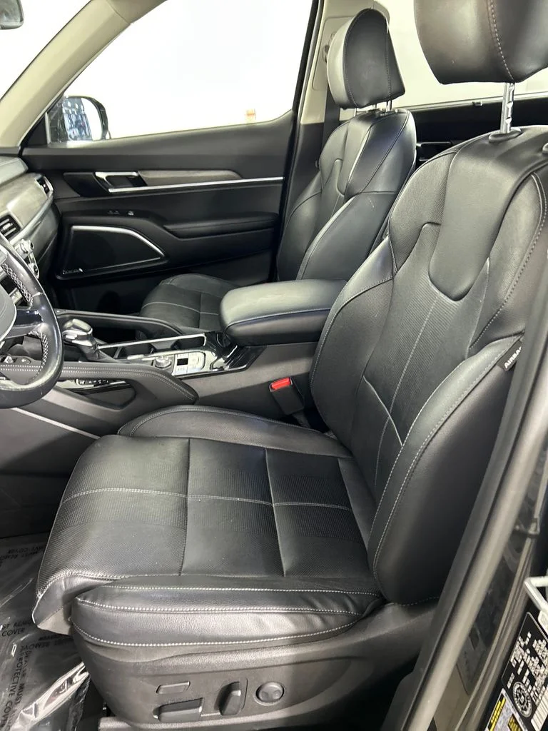 Used 2022 Black Kia SX image 11