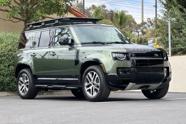 New 2026 Woolstone Green Land Rover X image 7