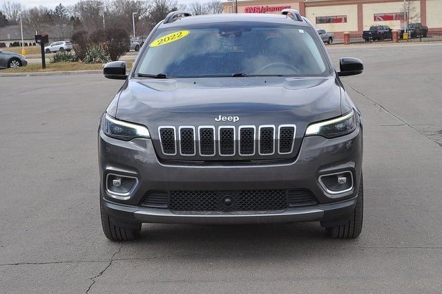 Used 2022 Gray Jeep Limited image 8