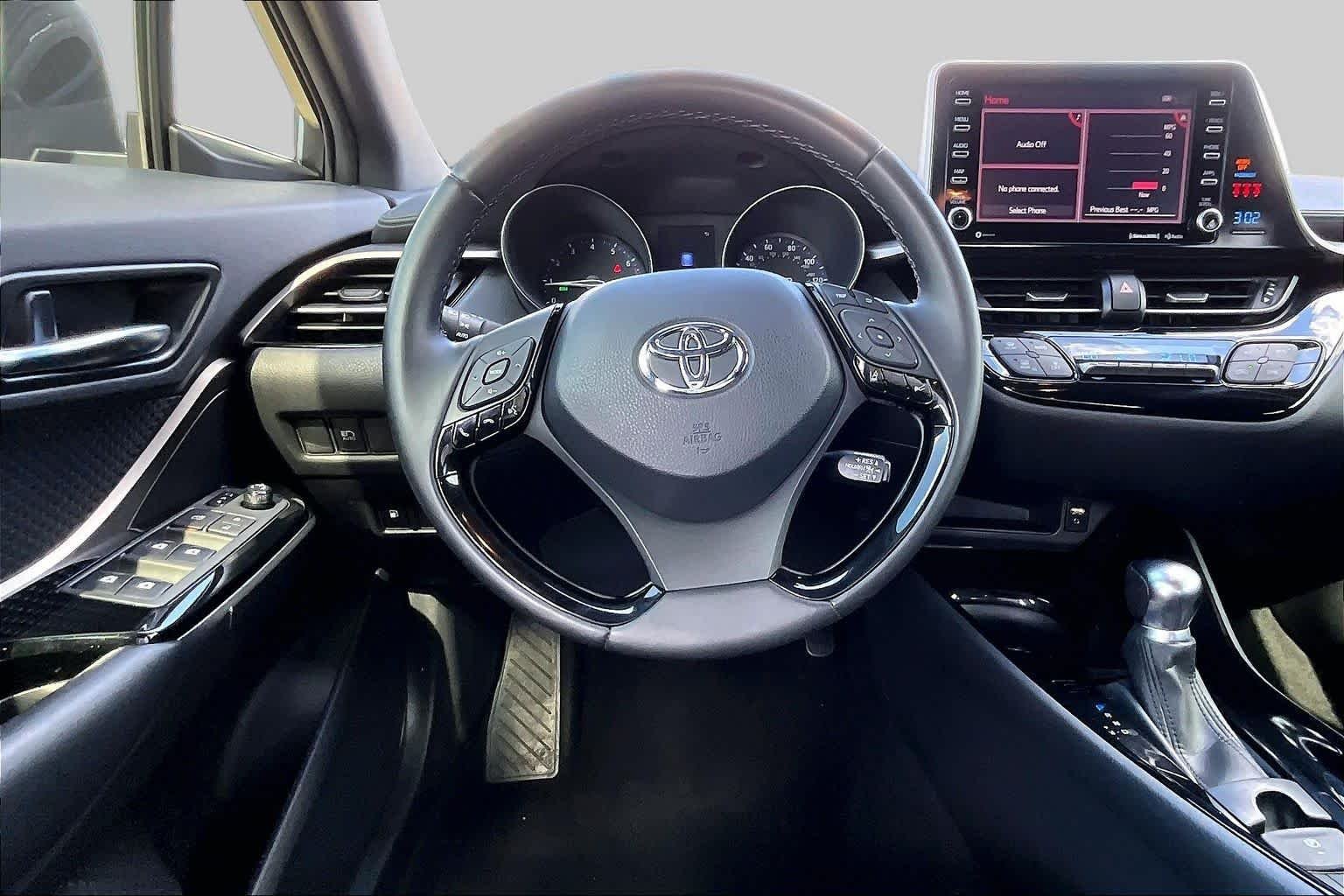 Used 2019 Ruby Flare Pearl w/Black Roof Toyota XLE image 6