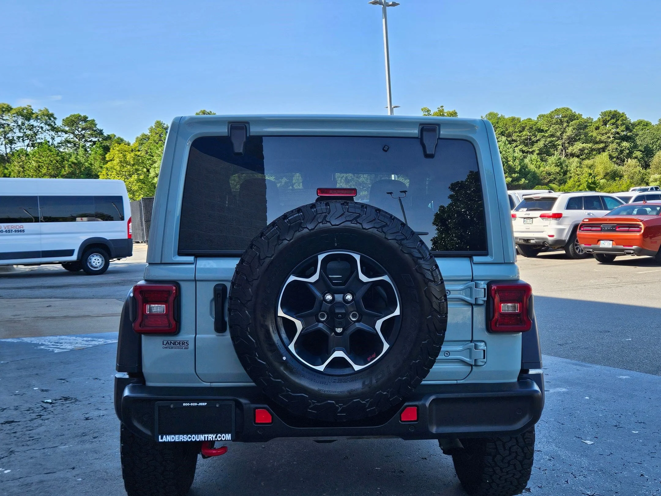Used 2023 Earl Clearcoat Jeep Rubicon image 6