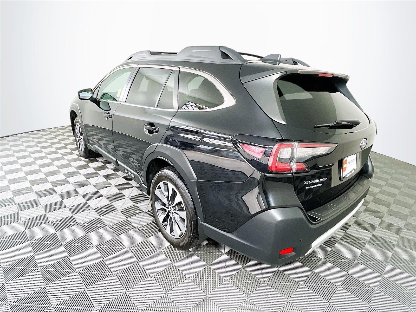 Used 2024 Crystal Black Silica Subaru Limited image 6