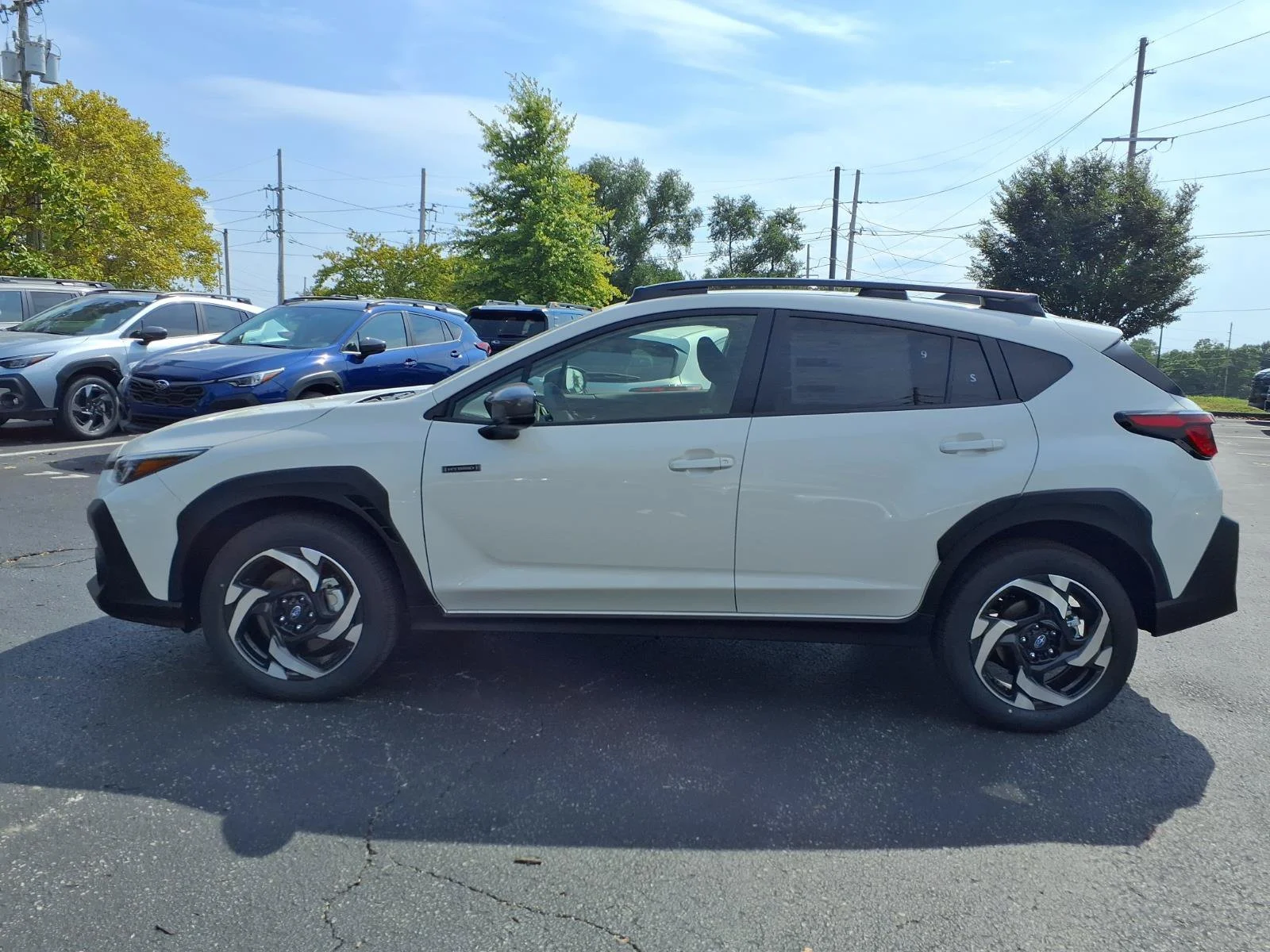 New 2026 CRYSTAL WHITE PEARL Subaru Limited Hybrid image 18