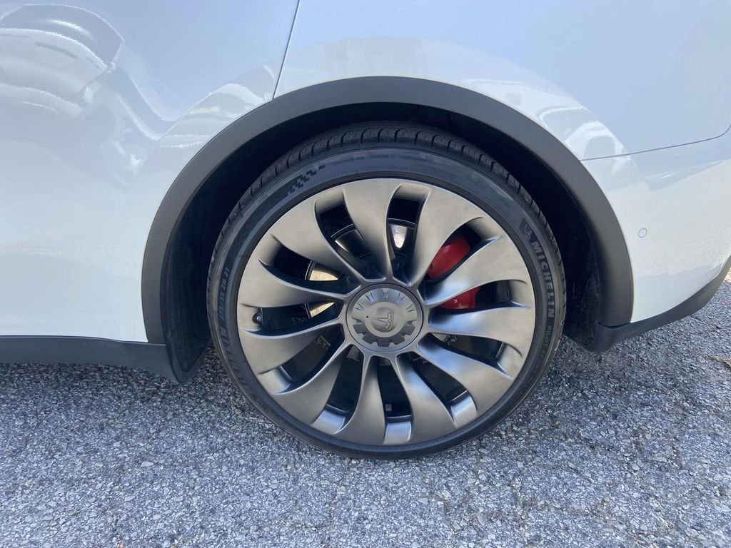 Used 2022 White Tesla Performance image 10