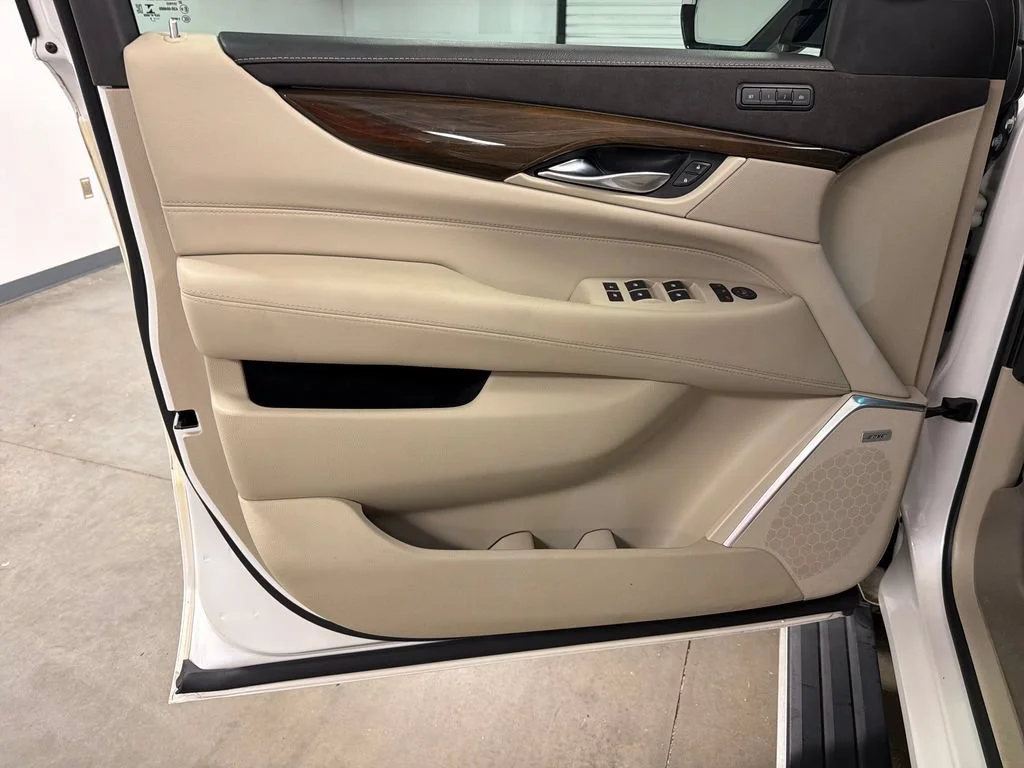 2019 Cadillac Escalade Premium Luxury - Photo 22