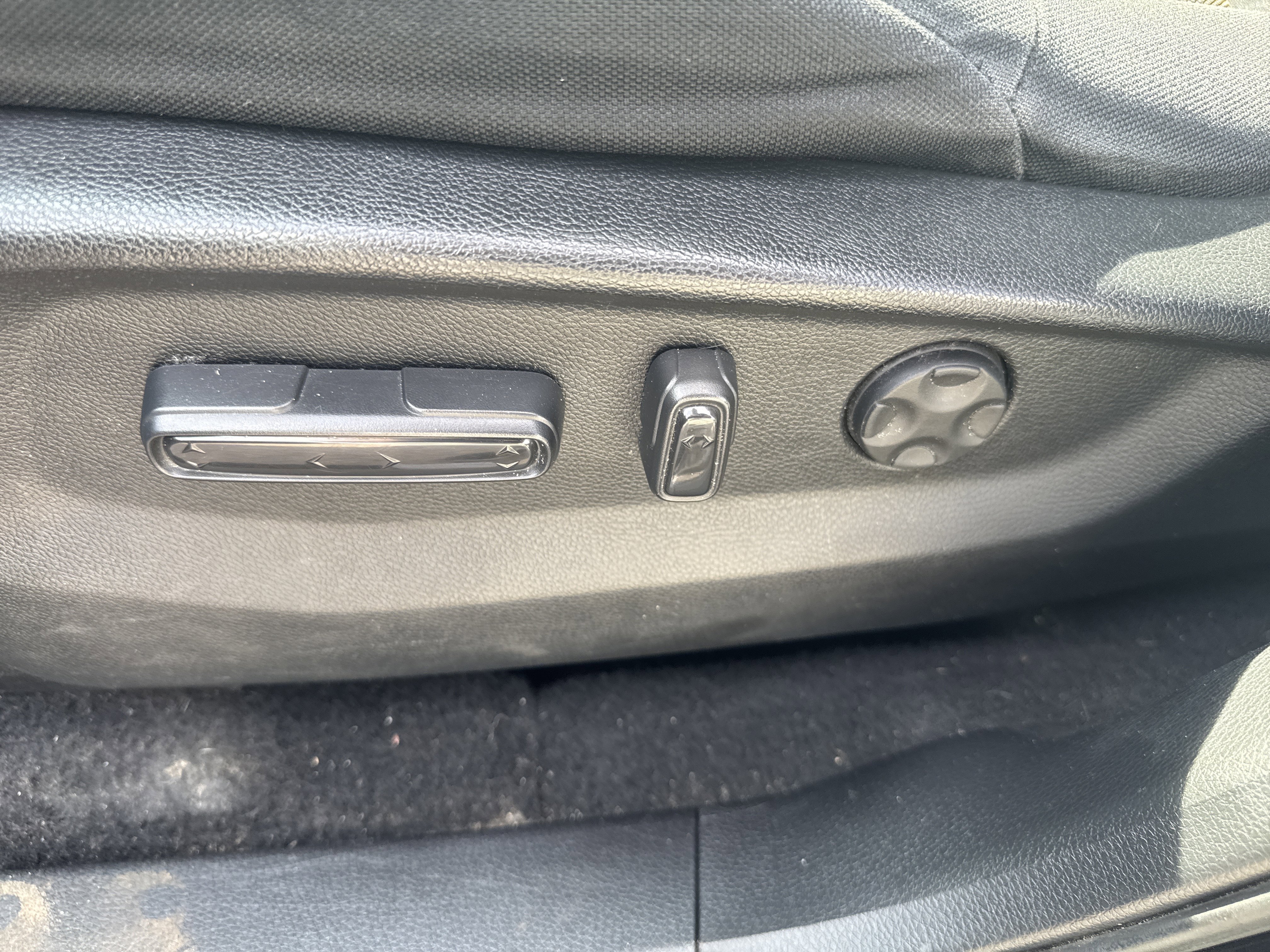 Used 2019 Black Honda EX image 17