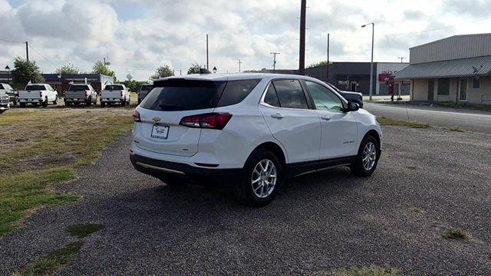 2024 Chevrolet Equinox LT - Photo 8