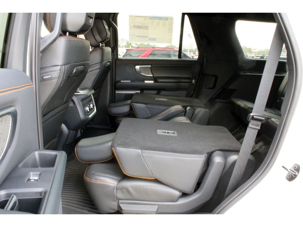 New 2026 Star White Metallic Tri-Coat Ford Tremor image 23