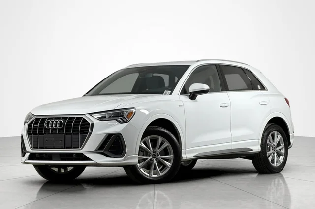 2025 Audi Q3 45 TFSI S Line Premium quattro's photo