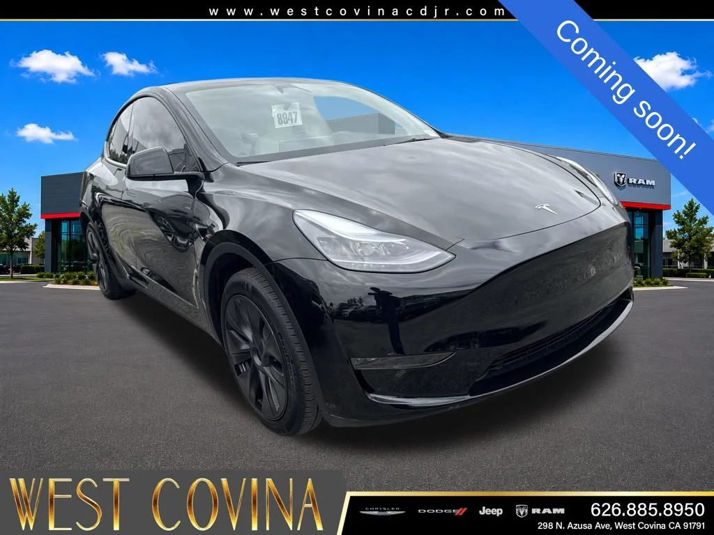 2024 Tesla Model Y Long Range Rear Wheel Drive's photo