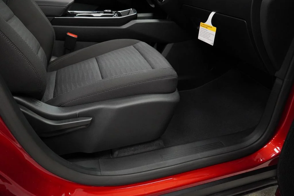 2027 Chevrolet Equinox LT - Photo 30