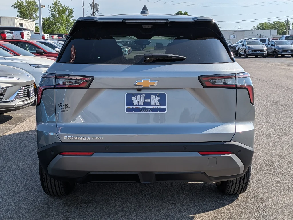 2026 Chevrolet Equinox LT - Photo 4