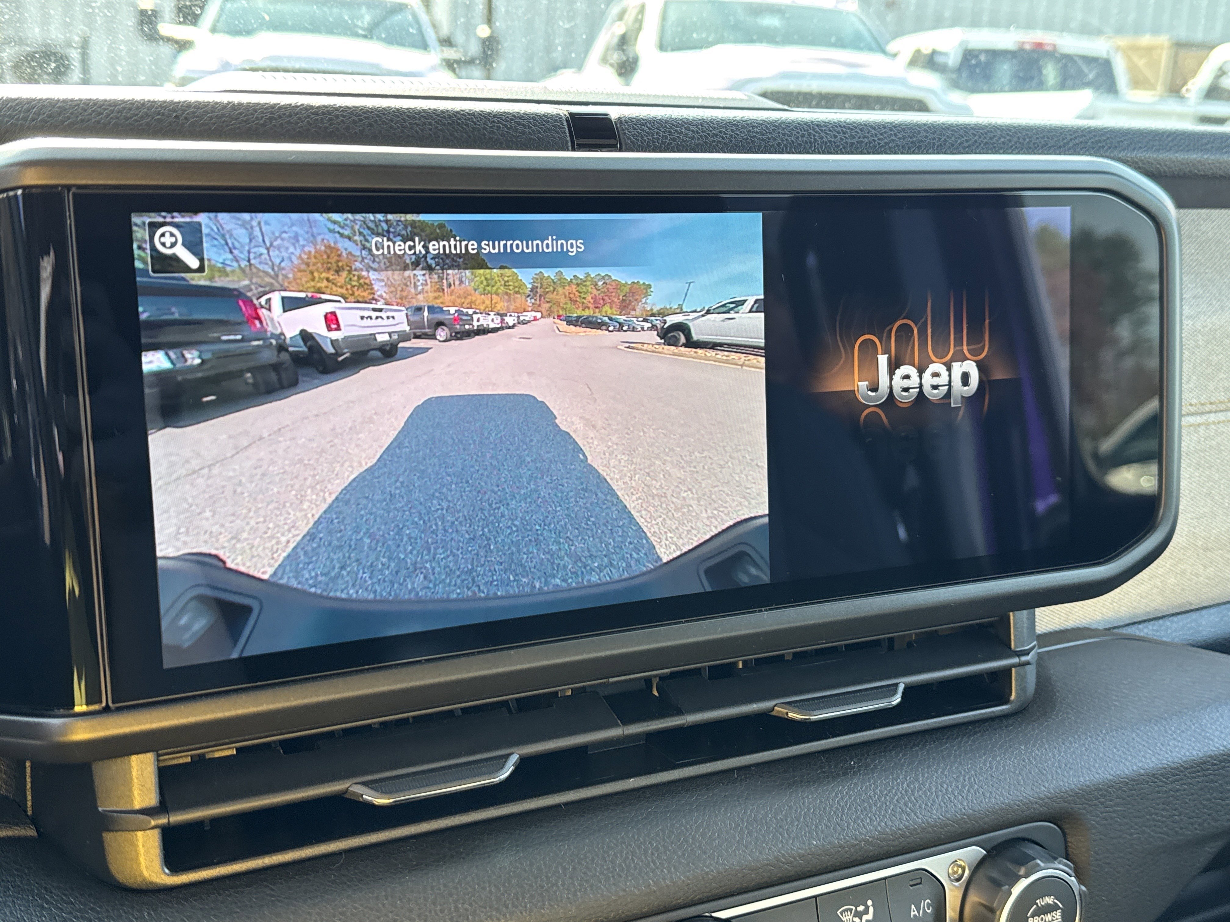 New 2026 Reign Exterior Paint Jeep Sport S image 33