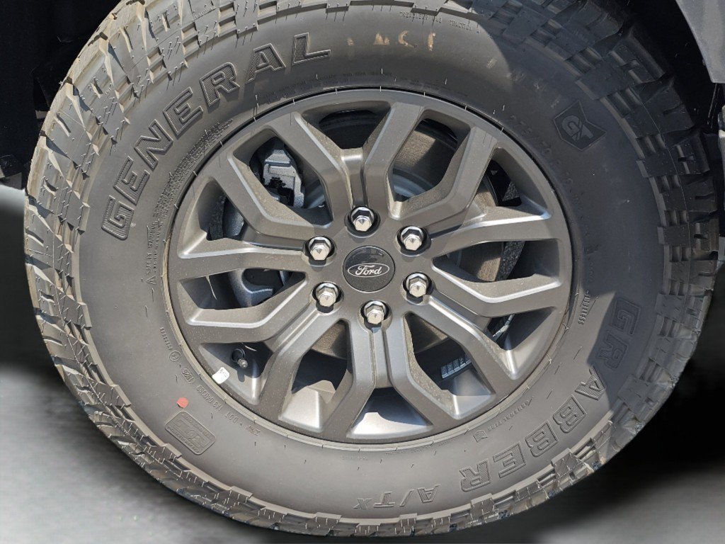 New 2026 Carbonized Gray Metallic Ford Tremor image 23