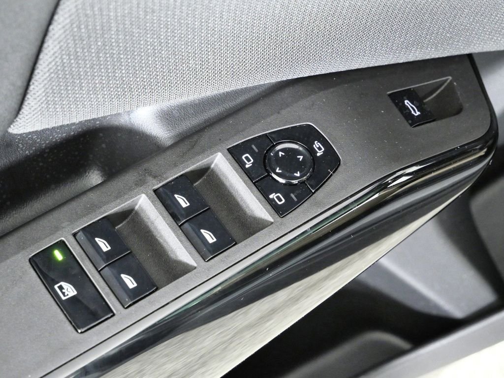 Used 2026 Skyscraper Grey Metallic BMW 30 xDrive image 36
