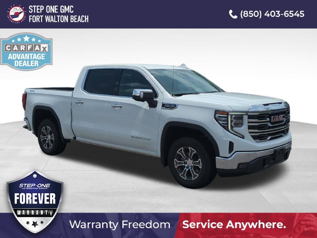 Used 2024 White GMC SLT image 8