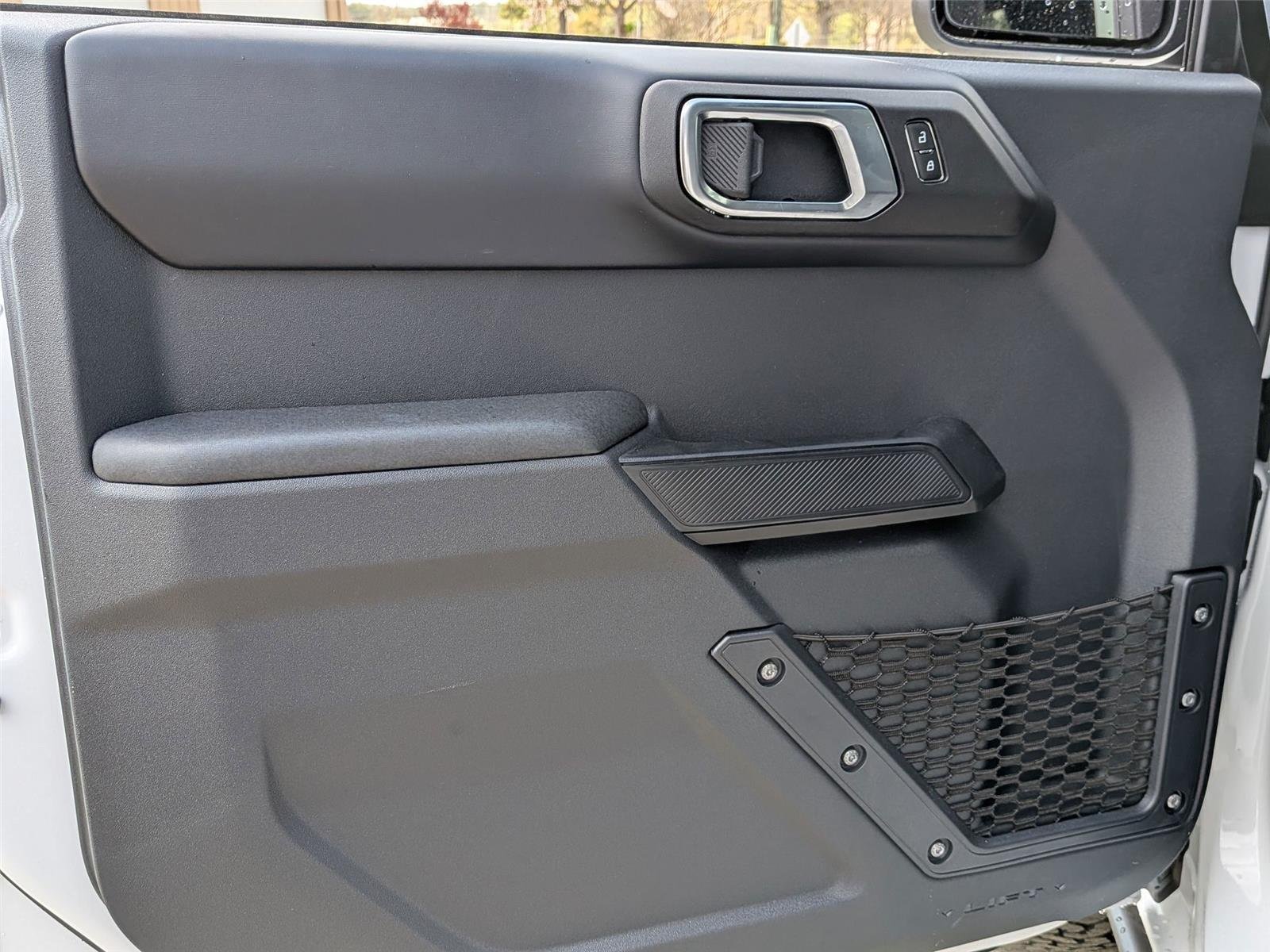 New 2025 Oxford White Ford Badlands® image 12