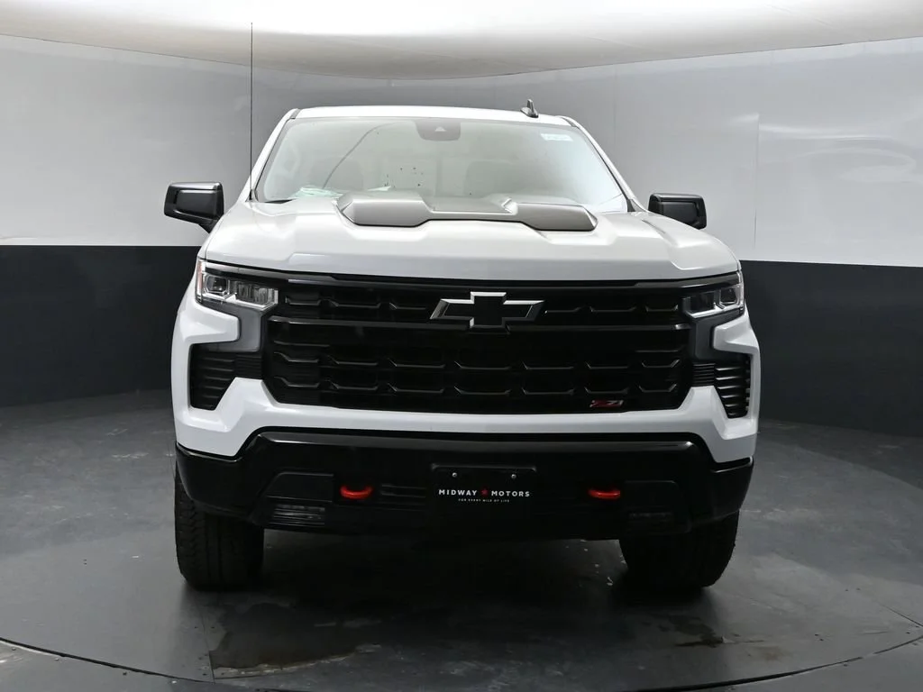 New 2026 Summit White Chevrolet LT Trail Boss image 6