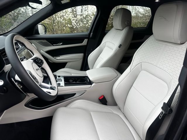 2026 Jaguar F-Pace R-Dynamic S - Photo 12