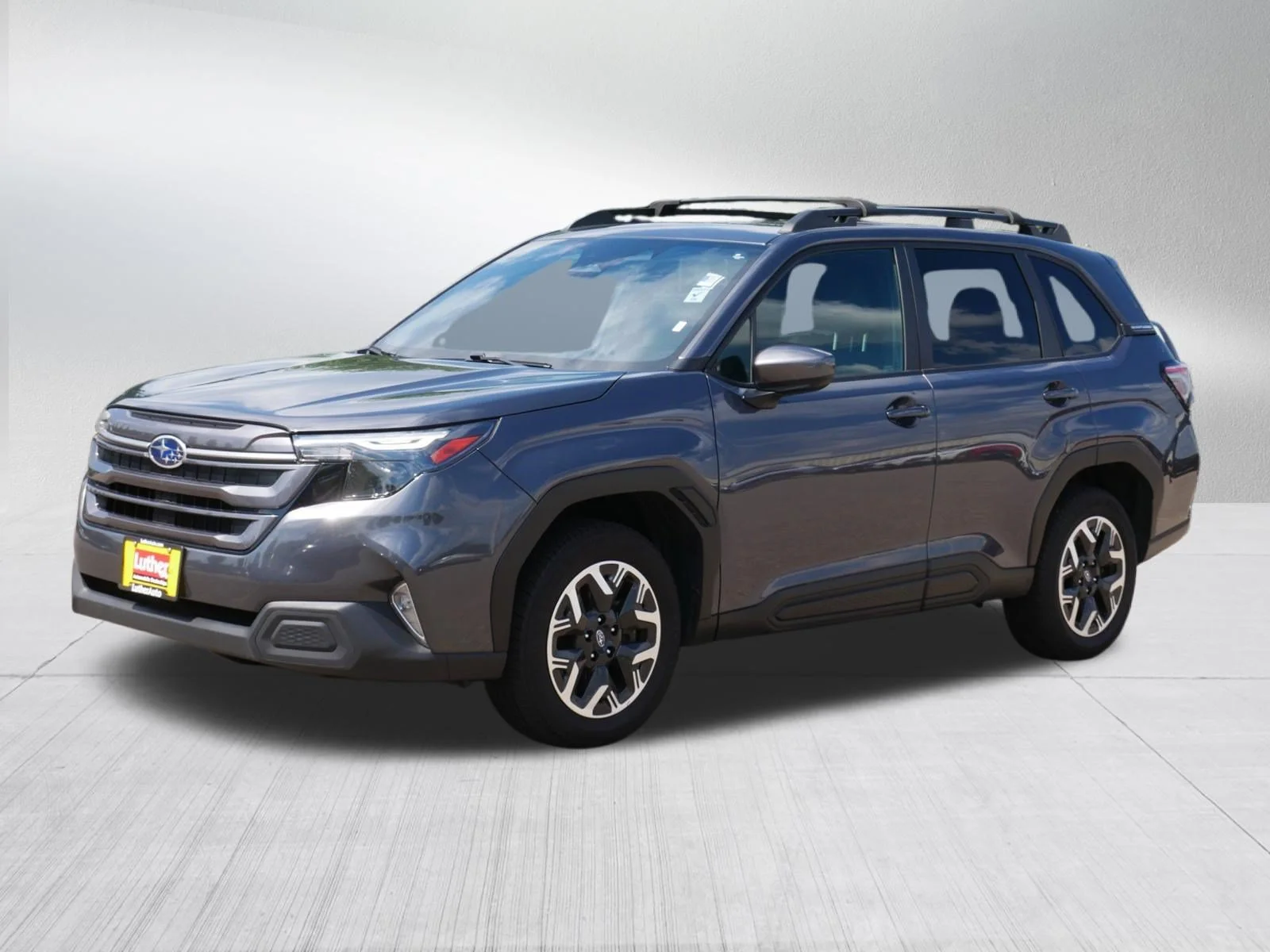Used 2025 Magnetite Gray Metallic Subaru Premium image 3