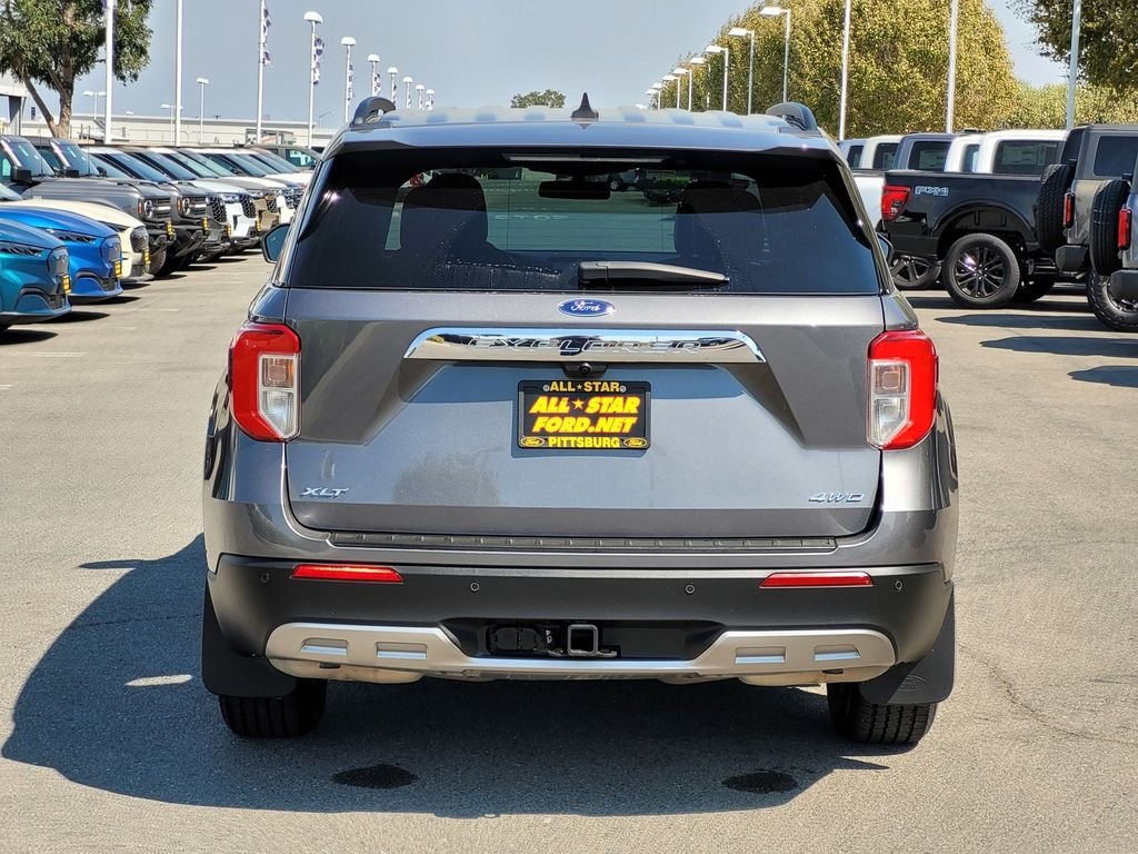 Certified Used 2022 Gray Metallic Ford XLT image 5
