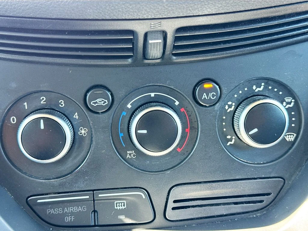 Used 2013 White Ford SE image 16