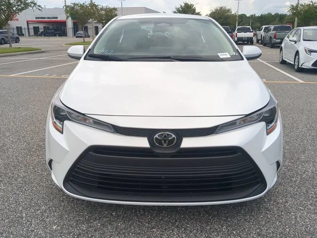 New 2026 Ice Cap Toyota LE image 9