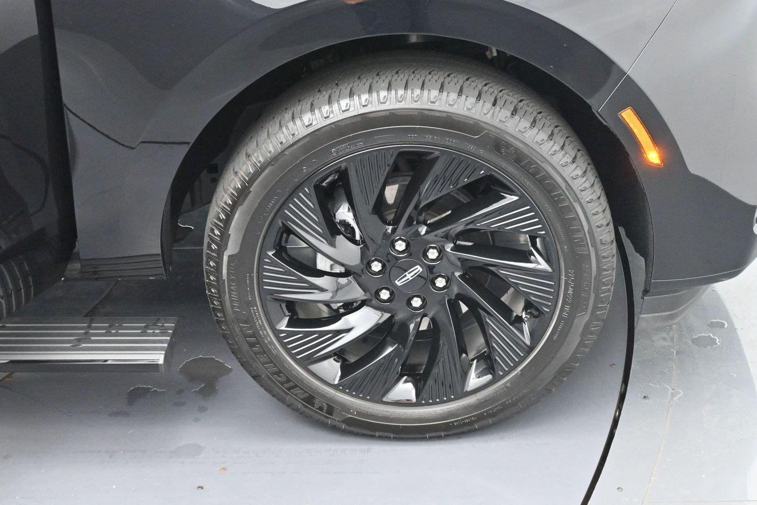 Used 2026 Infinite Black Metallic Clearcoat Lincoln Black Label image 48