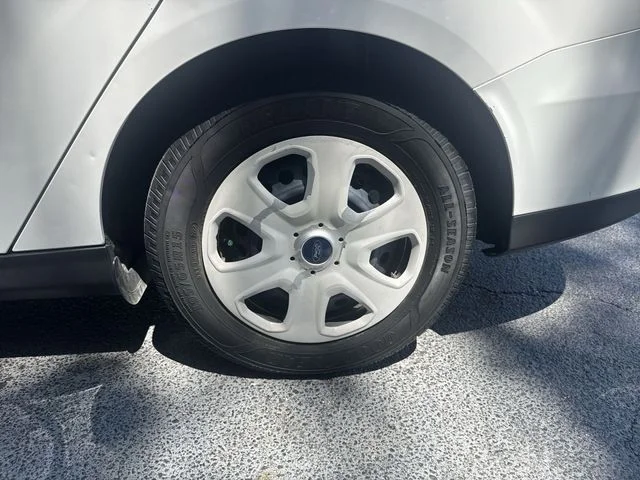 Used 2018 White Ford S image 33
