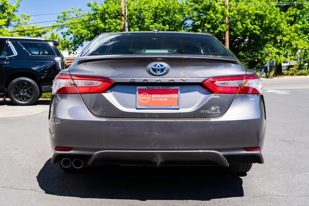 Used 2020 Gray Toyota SE image 5