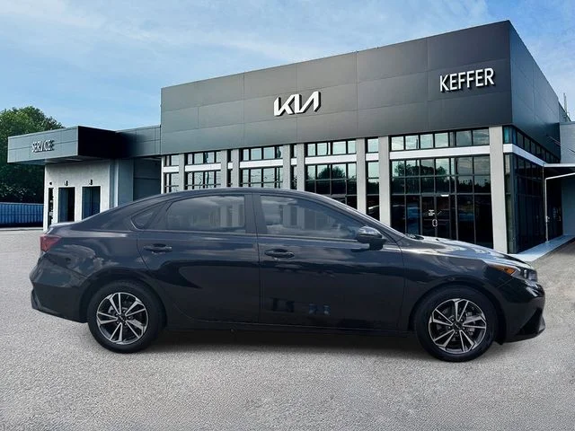 Certified Used 2022 Black Kia LXS image 9