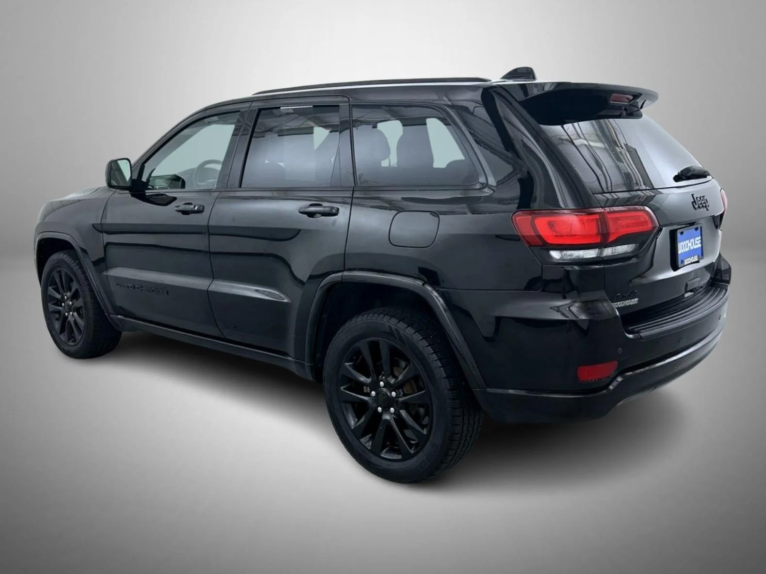 Used 2019 Black Jeep Altitude image 7
