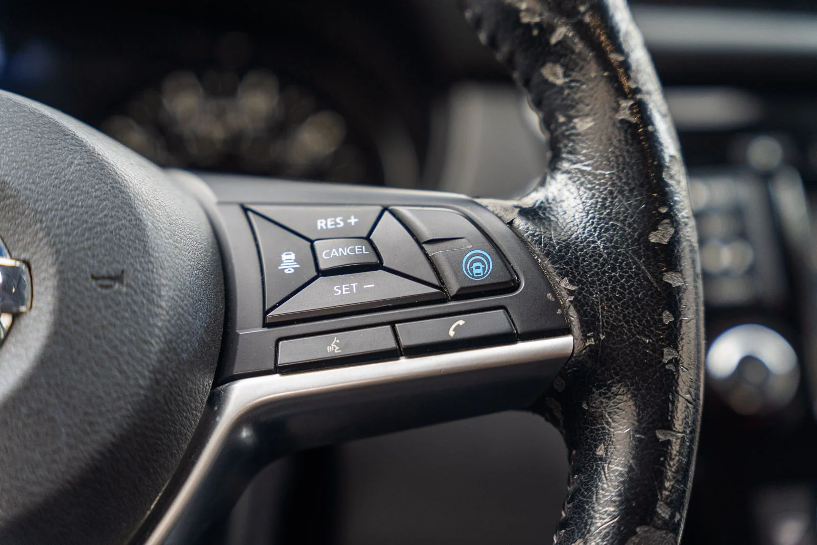 Used 2020 Black Nissan SL image 25