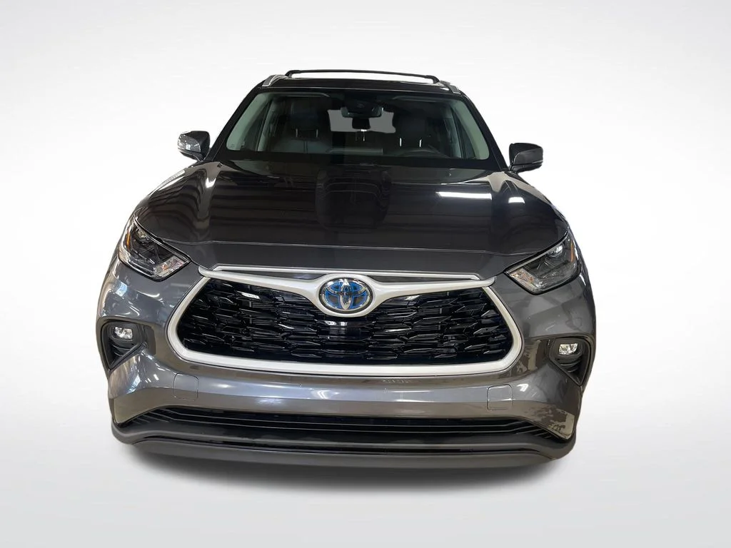 Certified Used 2024 Gray Toyota XLE image 10