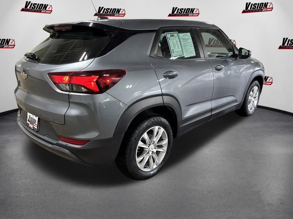 Used 2021 Gray Chevrolet LS image 5