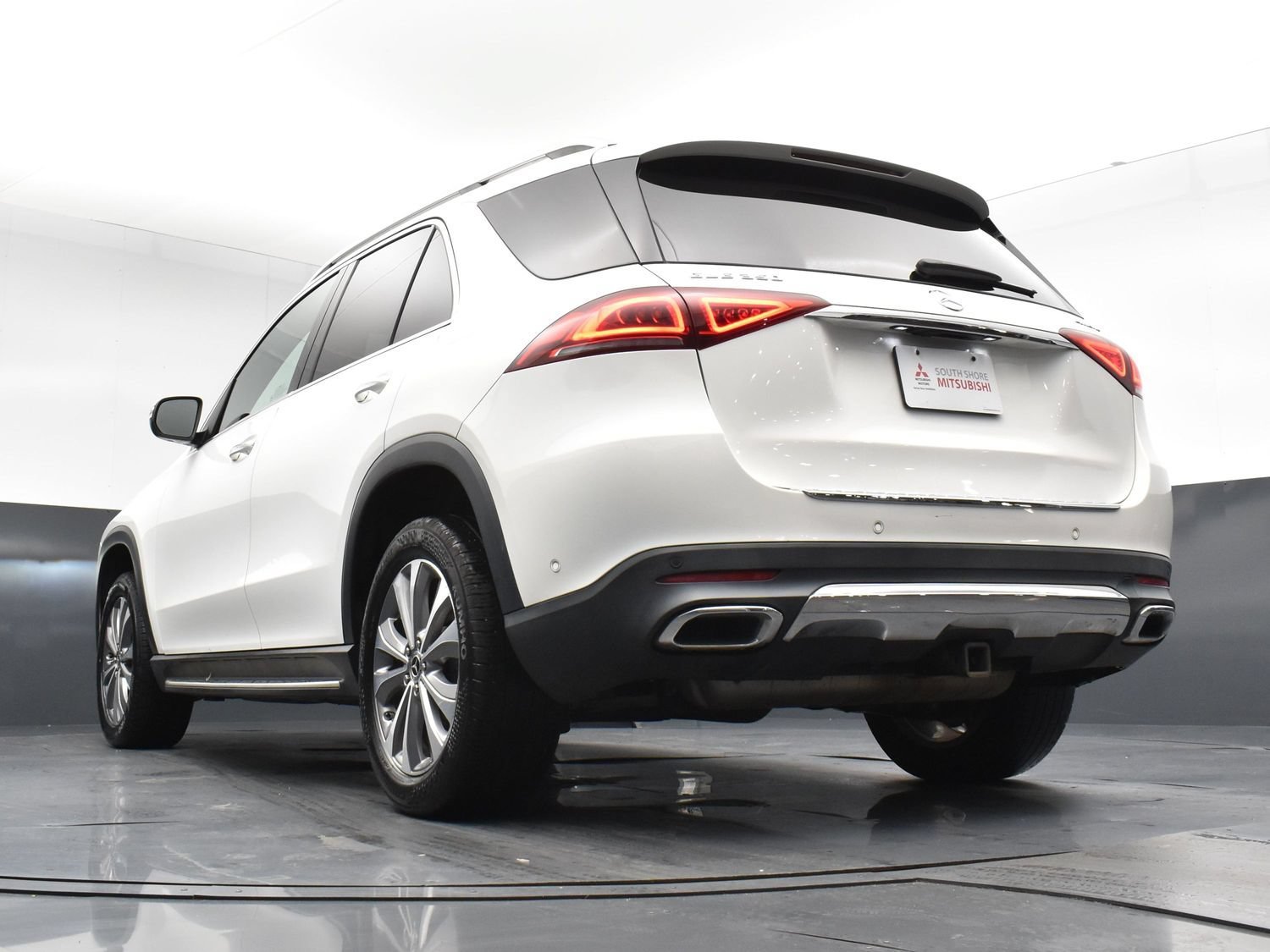 Used 2020 White Mercedes-Benz GLE 350 image 21