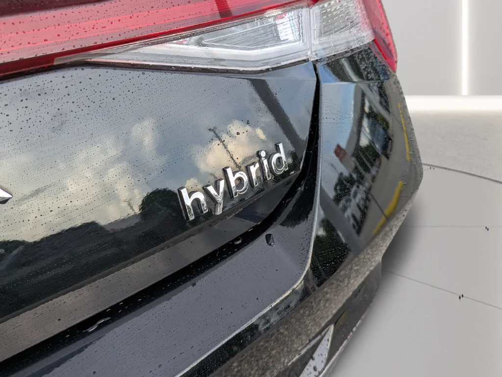 Used 2023 Black Hyundai Limited image 10