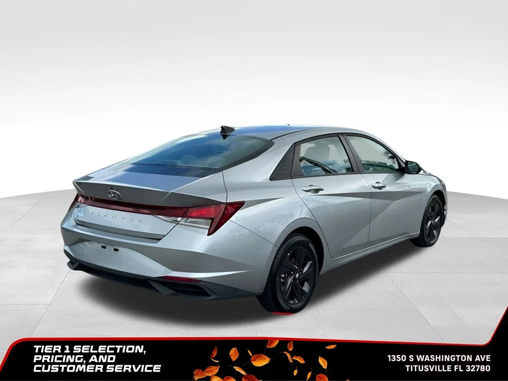 Used 2021 Silver Hyundai SEL image 7