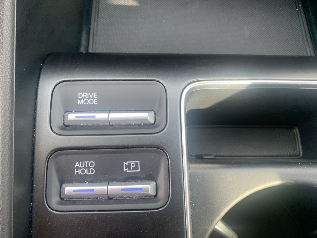 Certified Used 2025 Blue Hyundai SEL image 24