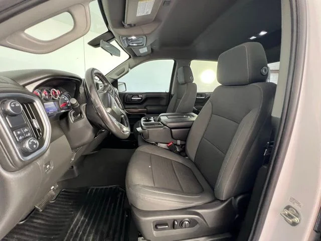 Used 2021 White Chevrolet RST image 11
