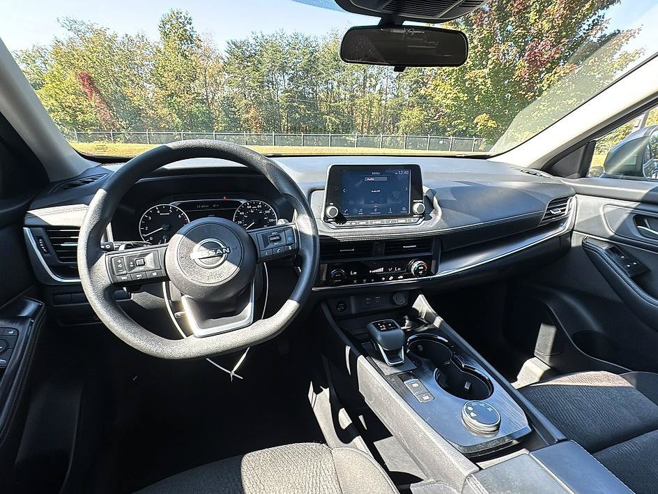 Used 2024 Gun Metallic Nissan SV image 29