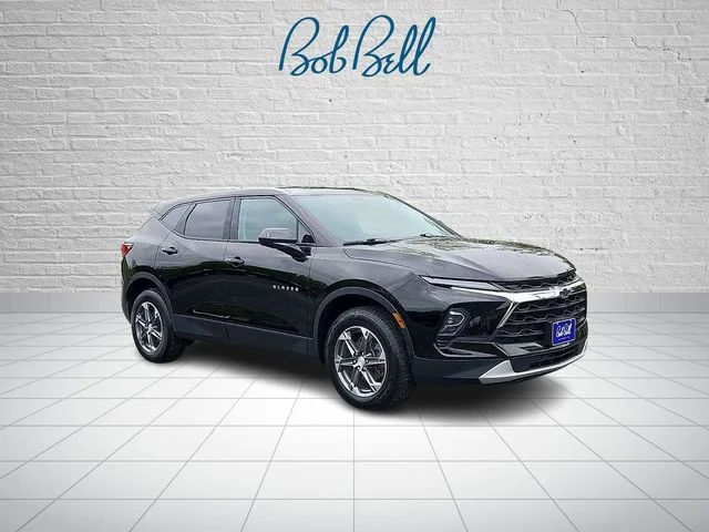 2024 Chevrolet Blazer 2.0T 2LT AWD's photo