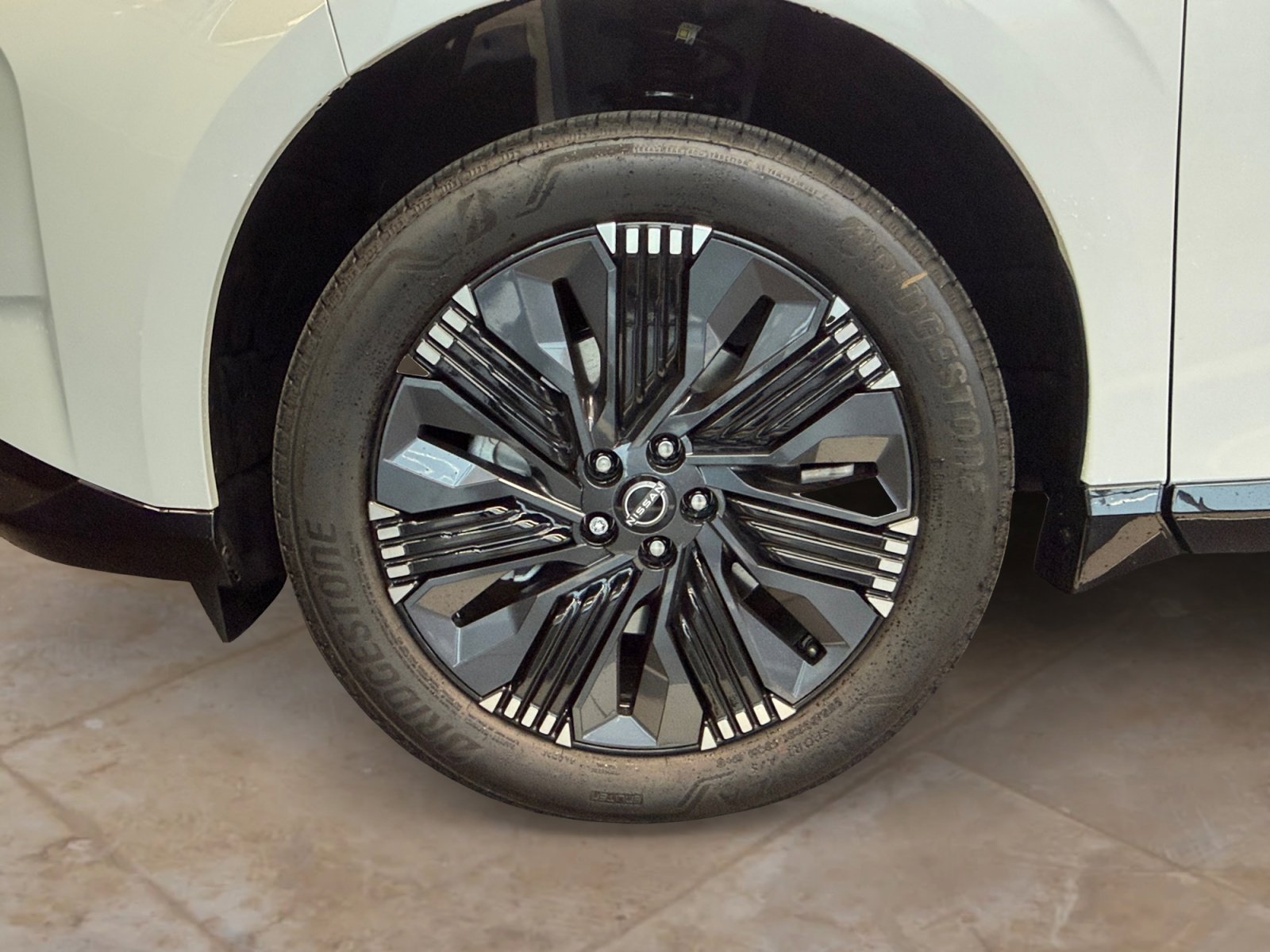New 2026 Everest White Pearl Tricoat Nissan Platinum image 31