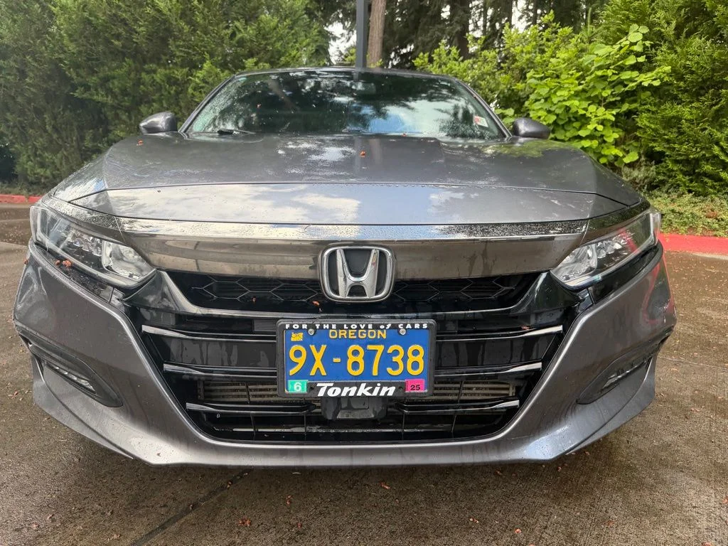 Used 2018  Honda Sport image 8