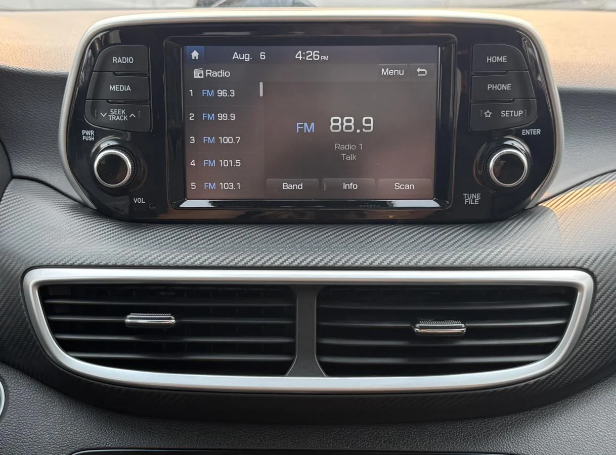 Used 2021 White Hyundai Urban Edition image 23