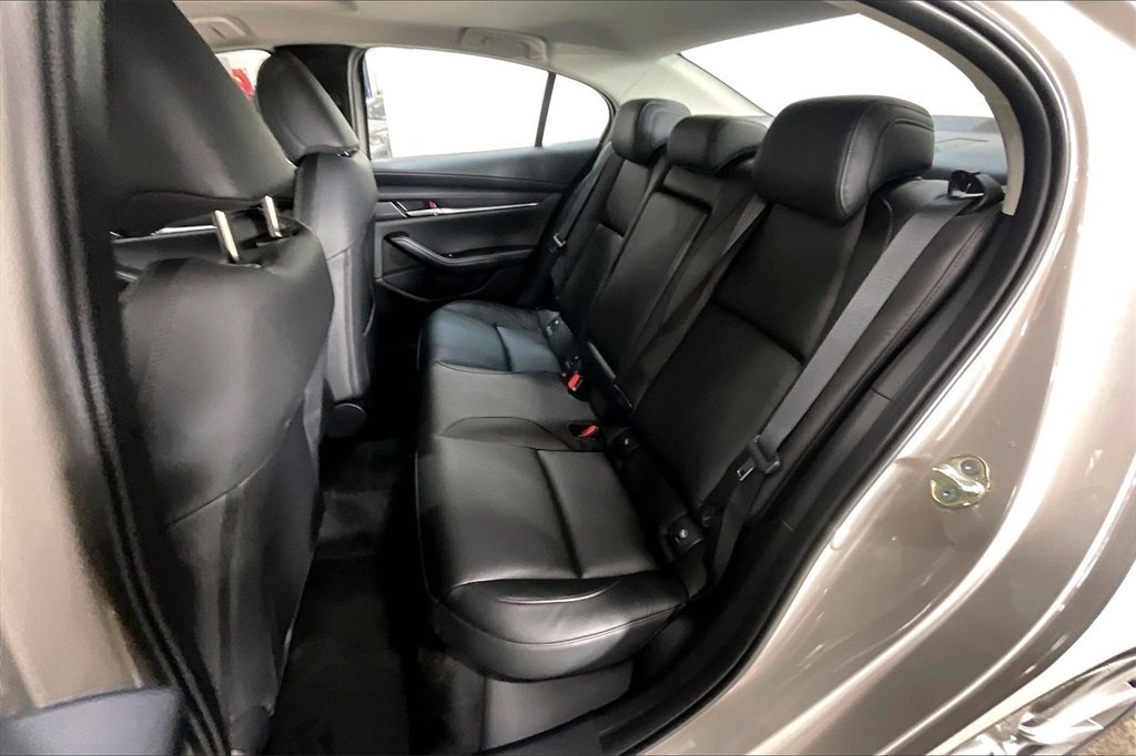 2026 MAZDA MAZDA3 - Image 9