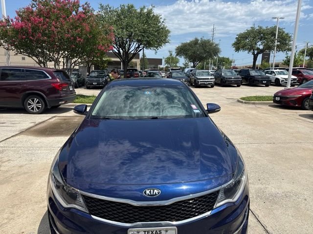 Used 2018 Blue Kia LX image 3