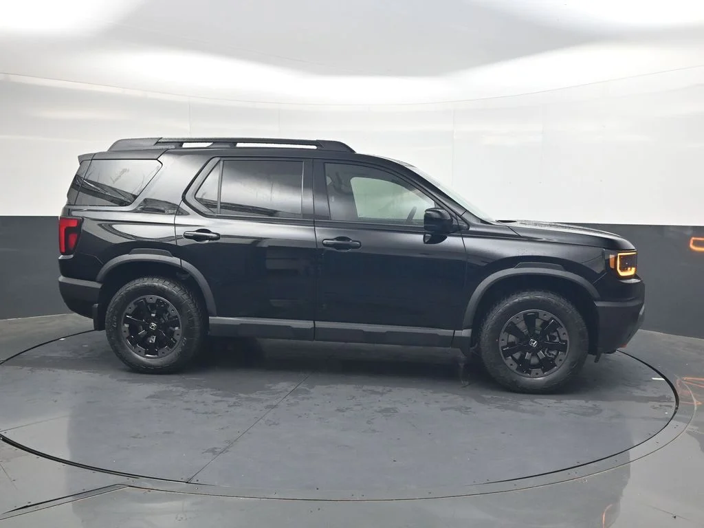 New 2026 Crystal Black Pearl Honda TrailSport Elite image 3
