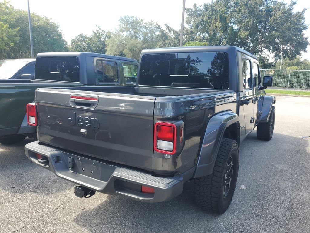 Used 2023 Gray Jeep Sport S image 4