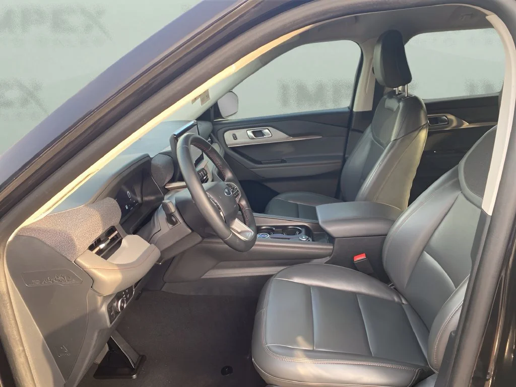 Used 2025  Ford Active image 9